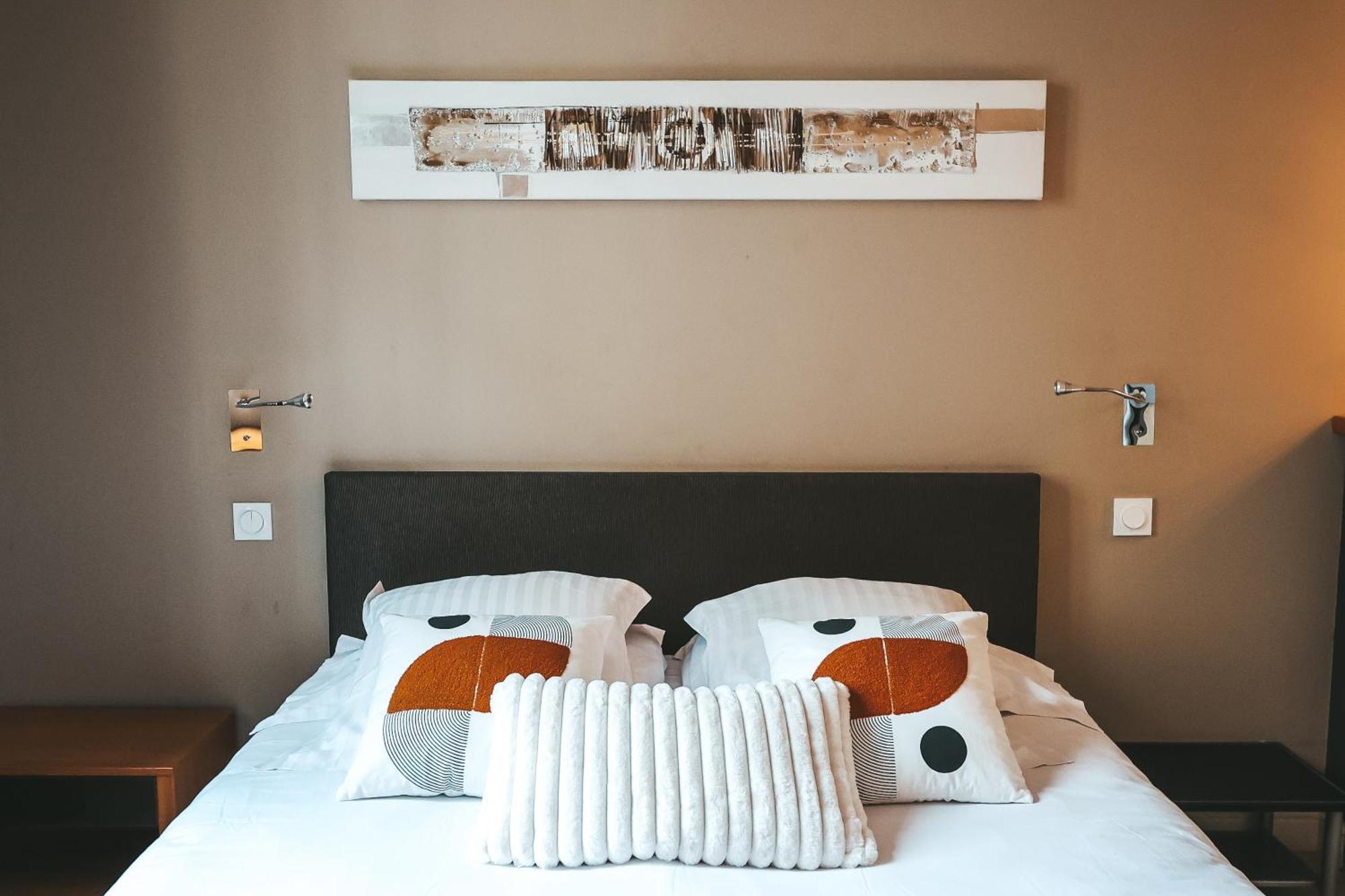Suit'Home Commerce Анже Екстер'єр фото